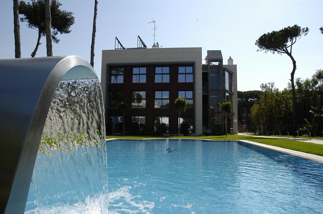 Apartamentos Royal Marina Gardens Castelldefels Esterno foto