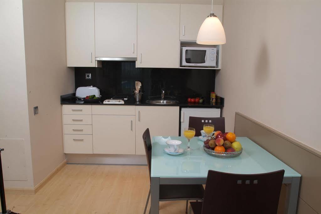 Apartamentos Royal Marina Gardens Castelldefels Esterno foto