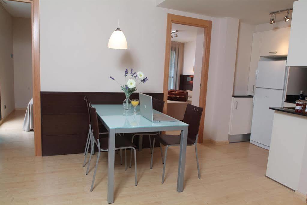 Apartamentos Royal Marina Gardens Castelldefels Esterno foto