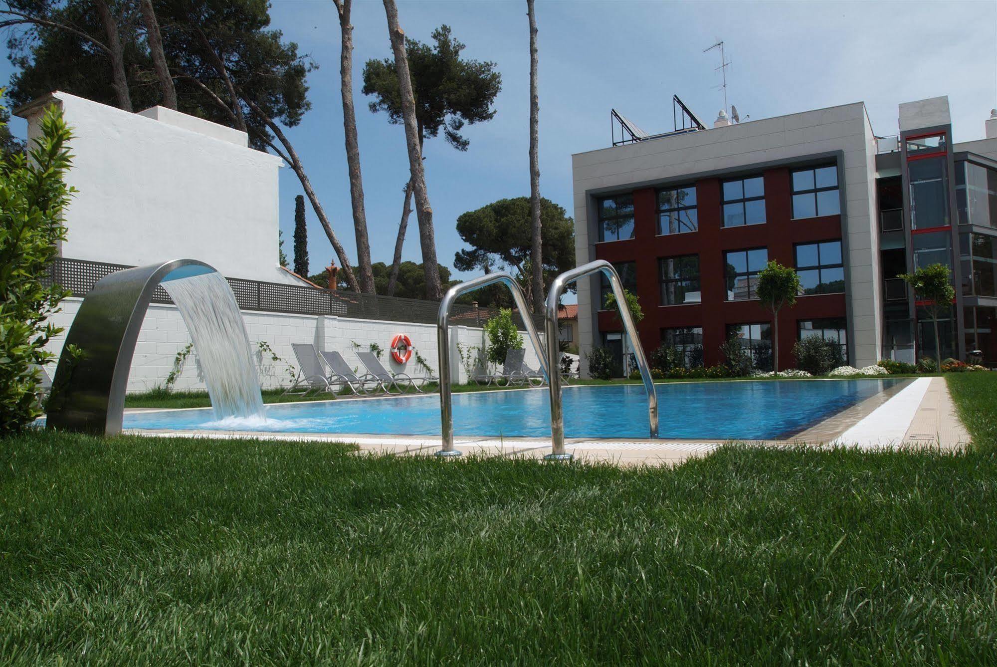 Apartamentos Royal Marina Gardens Castelldefels Esterno foto