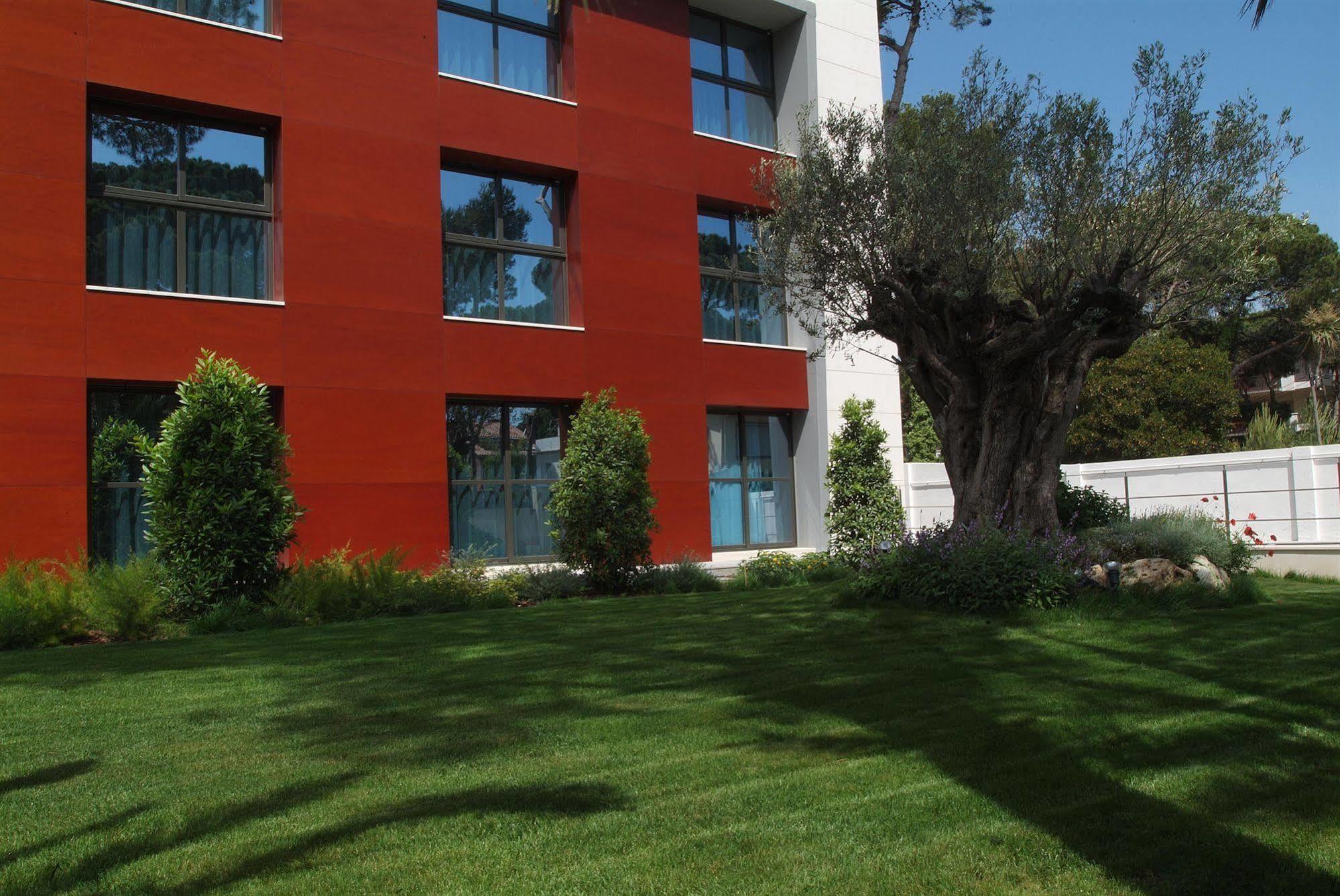 Apartamentos Royal Marina Gardens Castelldefels Esterno foto