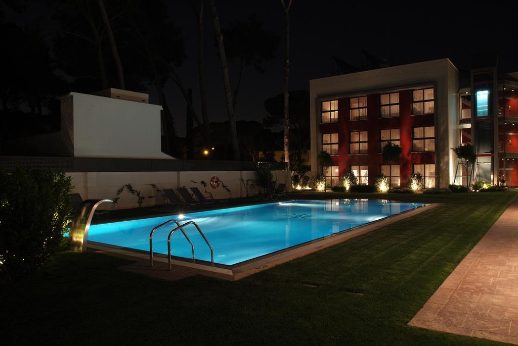 Apartamentos Royal Marina Gardens Castelldefels Esterno foto
