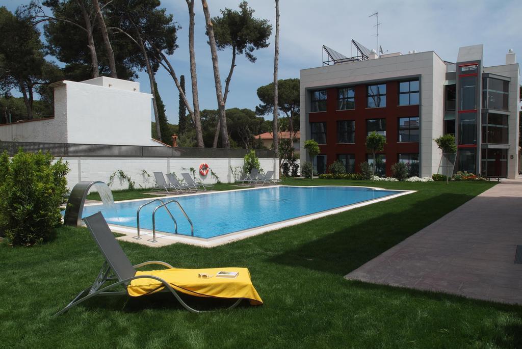 Apartamentos Royal Marina Gardens Castelldefels Esterno foto