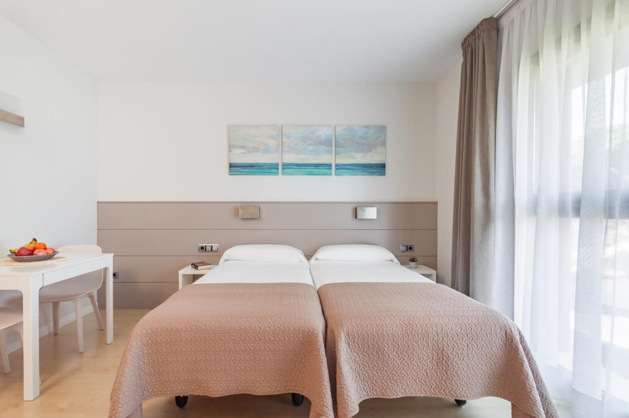 Apartamentos Royal Marina Gardens Castelldefels Esterno foto