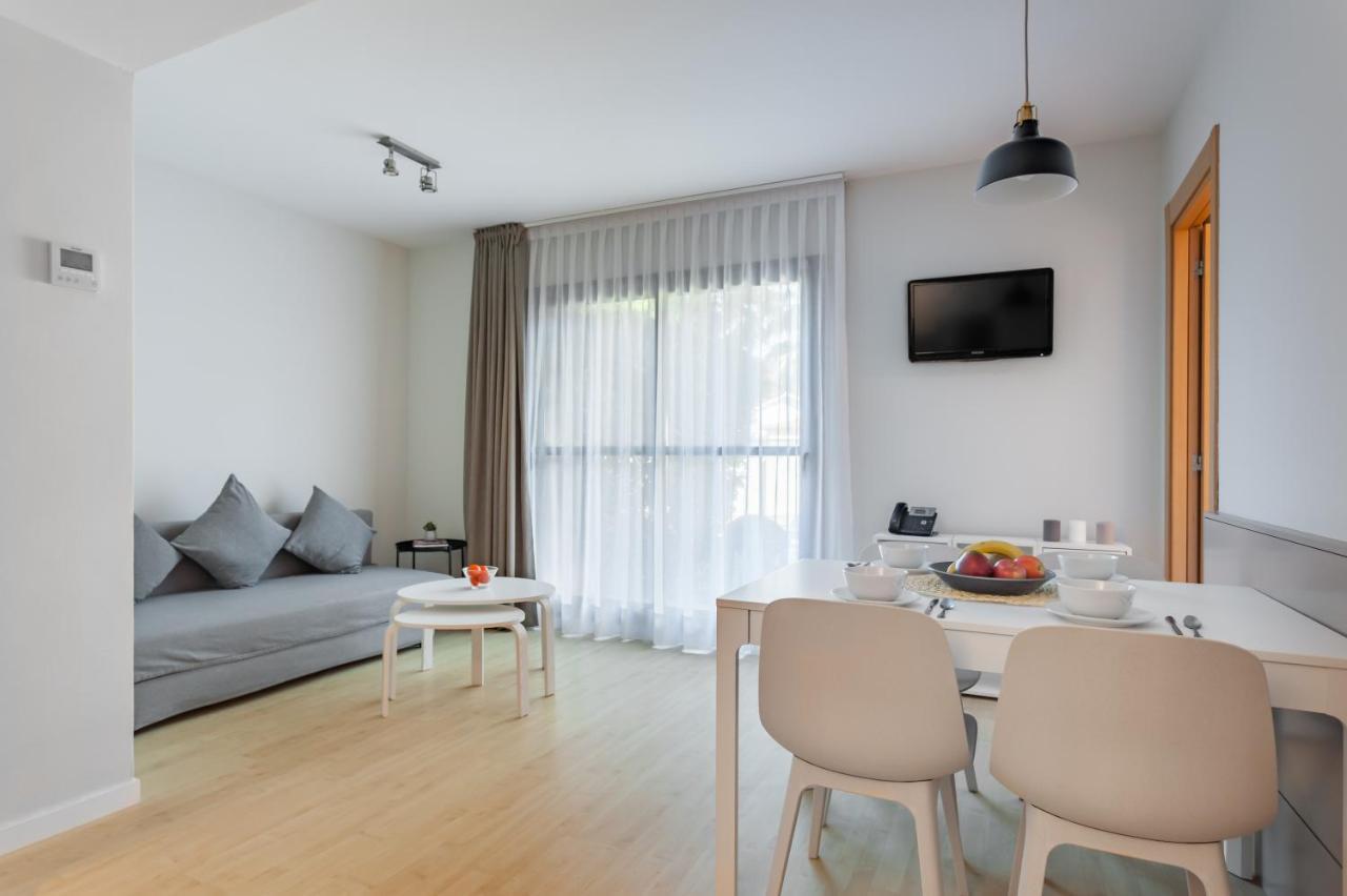 Apartamentos Royal Marina Gardens Castelldefels Esterno foto