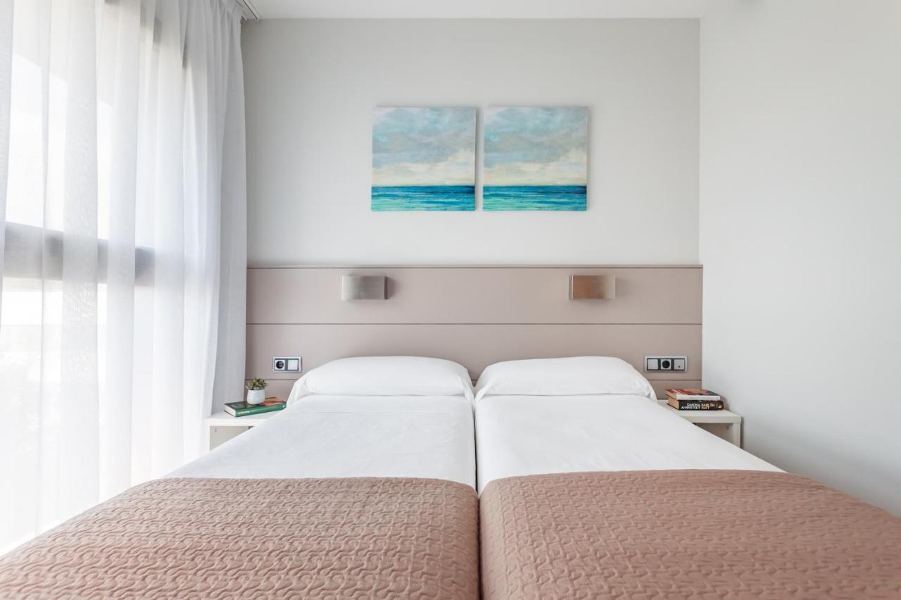 Apartamentos Royal Marina Gardens Castelldefels Esterno foto