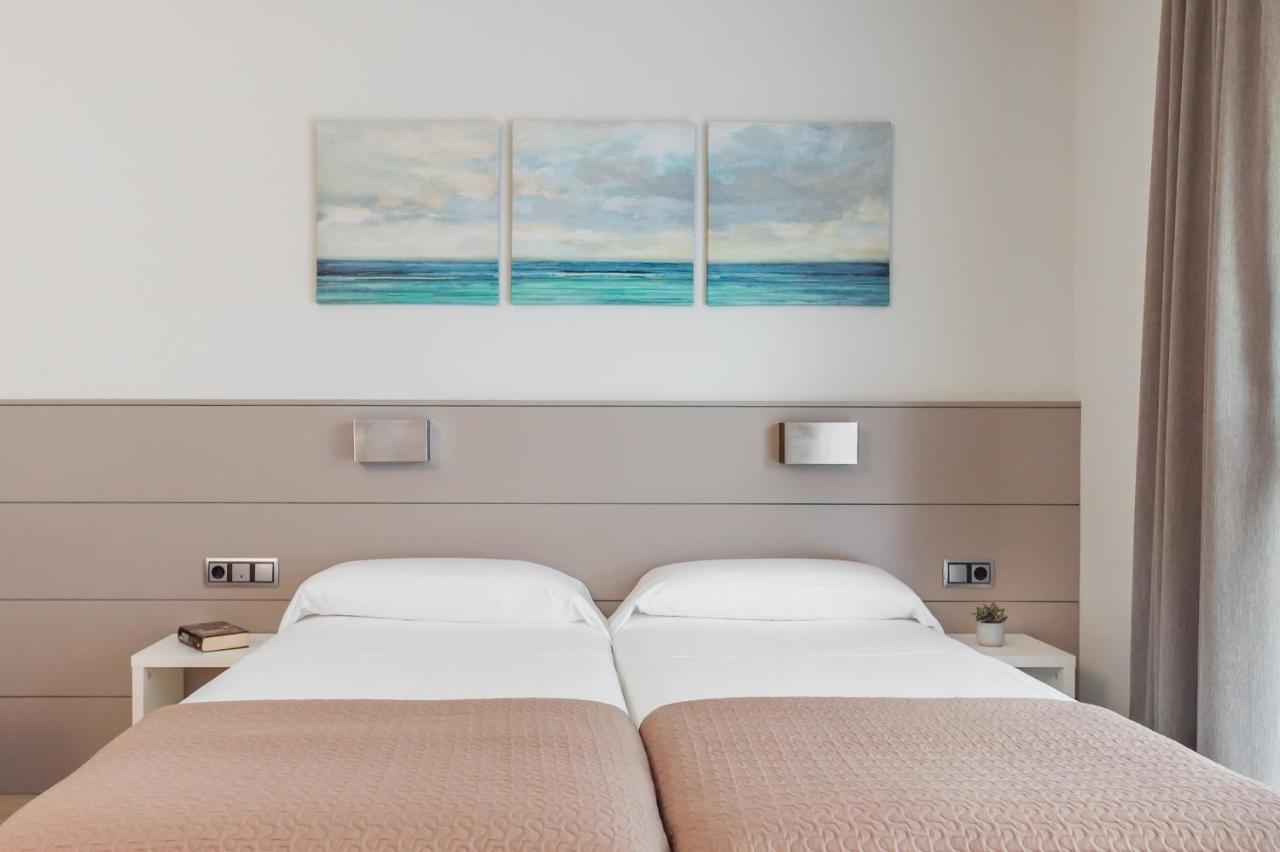 Apartamentos Royal Marina Gardens Castelldefels Esterno foto