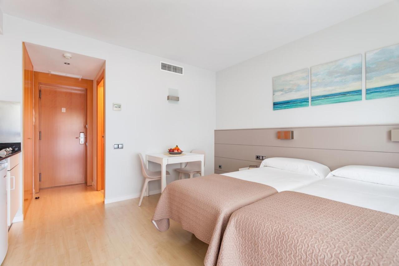 Apartamentos Royal Marina Gardens Castelldefels Esterno foto